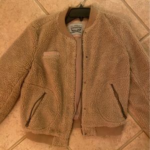 Levi’s Women’s Sherpa Jacket - S